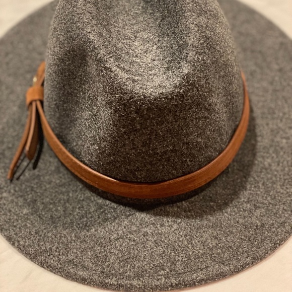 Wool Hat - Picture 4 of 4